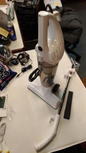 お話中　掃除機　ハンディ　吸引力あります！　新品