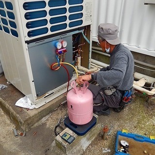 業務用エアコンの取付工事は、地元元請け業者 の当方へ・調査お見積り無料 - 児湯郡