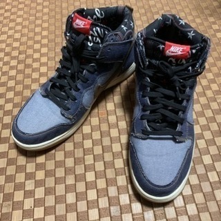 NIKE スニーカー
