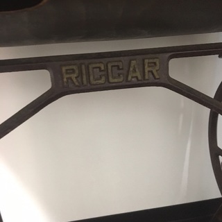お値段交渉🆗！レトロ☆リッカー足踏みミシンテーブルの画像