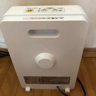 美品 2017年製 人感センサー付きセラミックファンヒーター1200Wマイコン JCH-125T-Wの画像