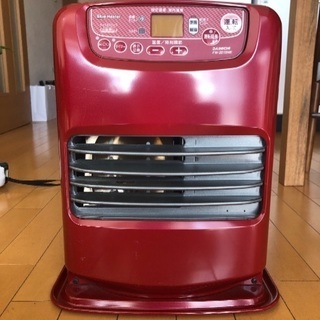 石油ファンヒーター  ⭐️（灯油約10ℓポリタンク付）