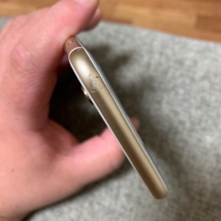 iPhone 6s Gold 16GB Docomoキャリアの画像