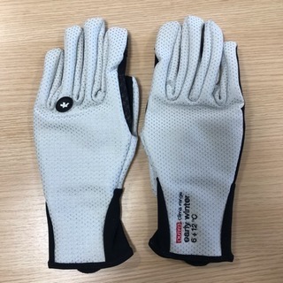 ASSOS アソス early winter グローブ Mサイズ グローブ アーカイブ | ASSOS アソス 日本公式サイト | ダイアテック