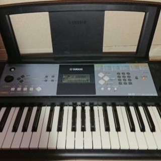 電子ピアノ