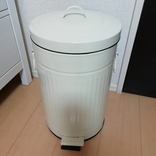 【0円】ペダル式ごみ箱