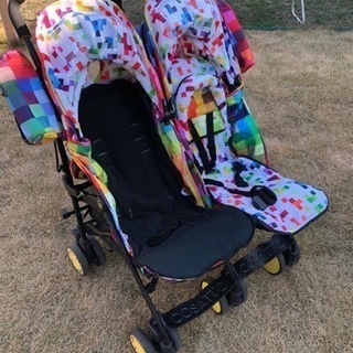 双子用 横型ベビーカー コサット  ツインの画像