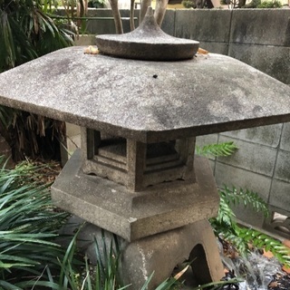 雪見灯篭  庭石など
