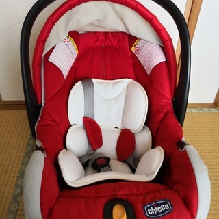 chicco　チャイルドシート　後ろ向きタイプ