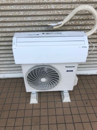 ☆パナソニック ルームエアコン CS-228CFR-W 2018年製6-8畳用
