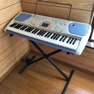 【値下げしました】CASIO 電子キーボード 高さ調節台&楽譜9...