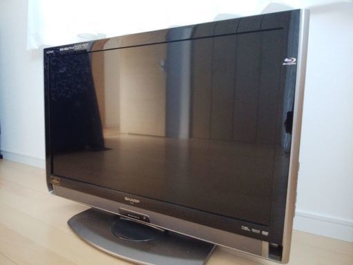 即決します！！AQUOS32型テレビ（ブルーレイ内臓一体型）