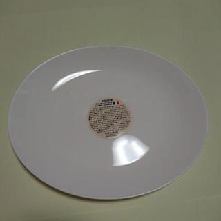 ヤマザキパンの皿