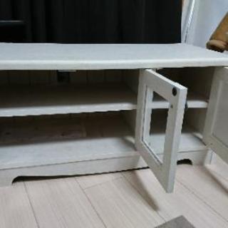 テレビ台の引き取り手を探してます！