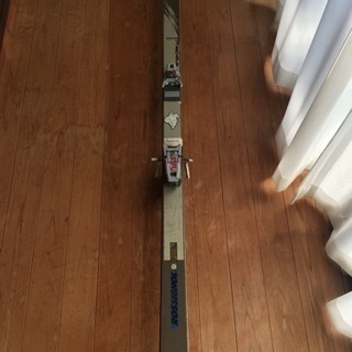 【あげます】超レトロなスキー板 ROSSIGNOL