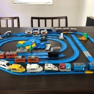 ☆カプセルプラレール 電車&トーマス いろいろ☆