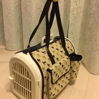 ペットキャリー(小型犬など)