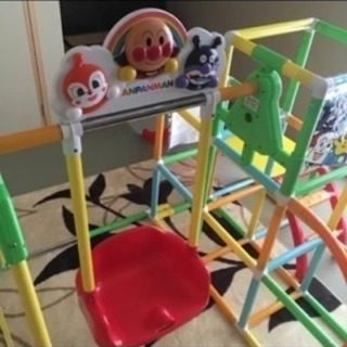 アンパンマン ジャングルジムDX 鉄棒 ブランコつき