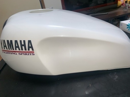 XJR400 タンク 4HM (りょう) 垂水のヤマハの中古あげます・譲り XJR400 タンク 4HM (りょう) 垂水のヤマハの中古あげます・譲り