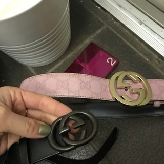 GUCCI ベルト2本とラッシュ2の香水三点セットの画像