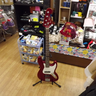 フォトジェニック　エレキベース　ジャズベースタイプ　赤　札幌　西岡店