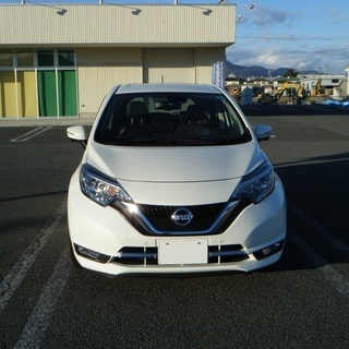 サクッと加速！電気自動車　ノートｅパワー　最上車メダリスト　　ワンオーナーカー　の画像