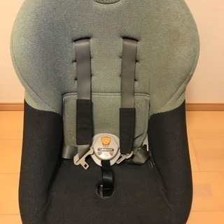 コンビ   チャイルドシート