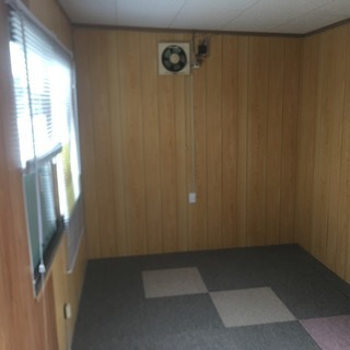 ユニットハウス！設置後すぐに使用可能！中古リフォーム済み。