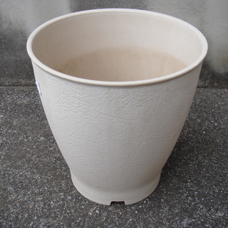 大型植木鉢(白)(プラスチック製)