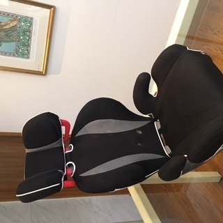【中古】チャイルドシート　本体のみ　エールベベ・サラット 3ステ...