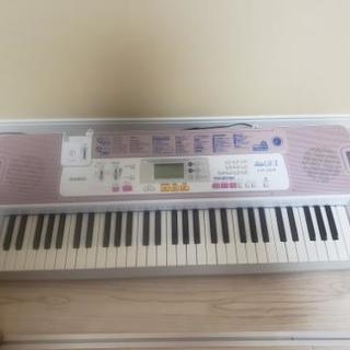 カシオ　キーボード　LK-103