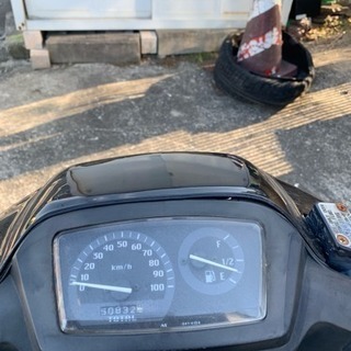 値下げしました！スズキ アドレスＶ100 今週中の取り引き希望。投稿期間 今週いっぱい  これ以上は下げられません。の画像