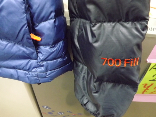 マーモット　Marmot　ダウンジャケット　７００Fill　コンパクトダウン　ネイビー・ブルー　サイズ：M　札幌　西岡店