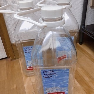 ツルハの純水専用容器