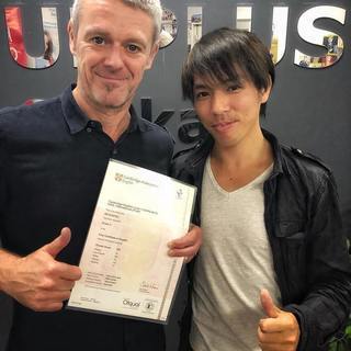 本格イギリス英語学校 キャンペーン中！ 有資格ネイティブ講師の画像