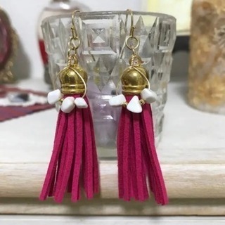 商談中✴︎タッセルピアス
