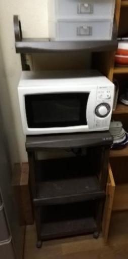 電子レンジとレンジ台