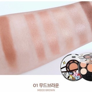 BTS / BT21 BT21 アイシャドウパレットの画像