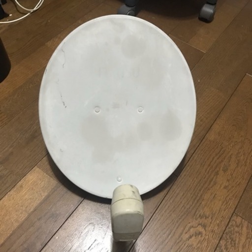 BSアンテナ中古が余ってます。設置工事も出来ます。