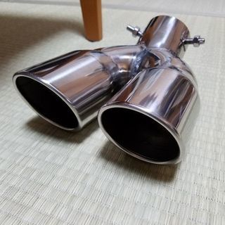 【商談中】2本出しマフラーカッター！未使用！発送も可。純正下向き...