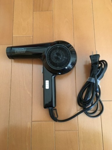 美品‼️ドライヤー\u0026コテ （個別売りもしてます）
