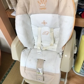 コンビ ハイローチェアの画像