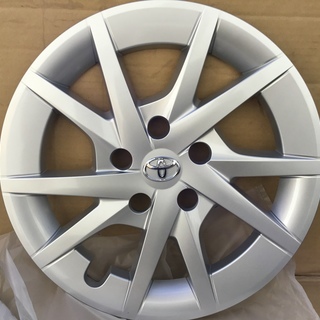 新車外し・プリウスα ホイールキャップ4枚の画像