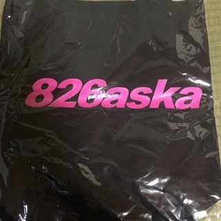 826askaのトートバッグとうちわ