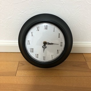 小さなオシャレな掛け時計