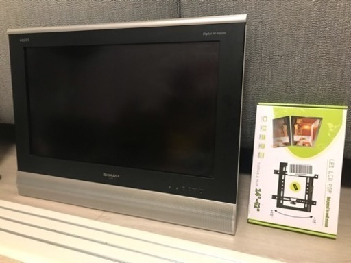 SHARP AQUOS 26インチ 壁掛け金具付き