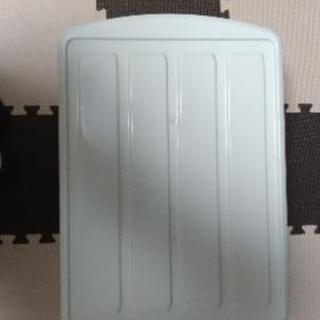 収納ケース300円の画像