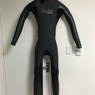 ウェットスーツ サーフィン