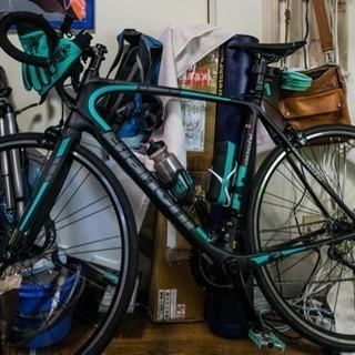 Bianchi ロードバイク フルカーボン インテンソ105