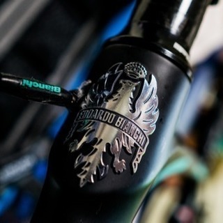 Bianchi ロードバイク フルカーボン インテンソ105